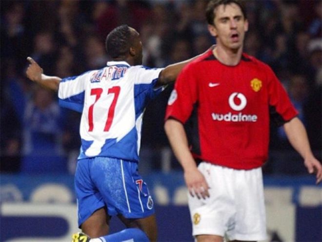 仅展现了球 仅展现了球